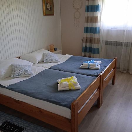 Studio Luna Appartement Karlovac Exterior foto